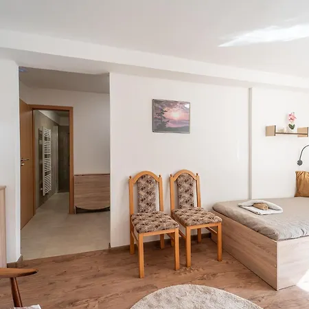 Апартаменты V Ladove Kraji *